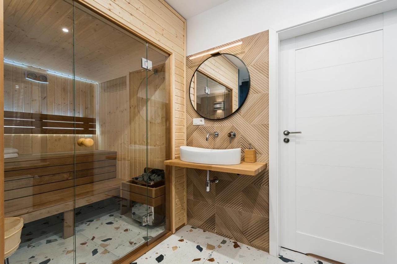 Luxury Spa Apartment Old Town Krasków Eksteriør bilde